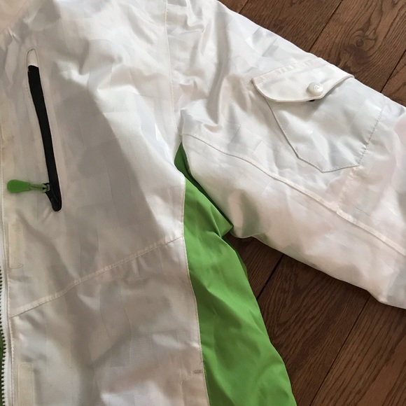 Women’s ski jacket with hood - Picture 3 of 7